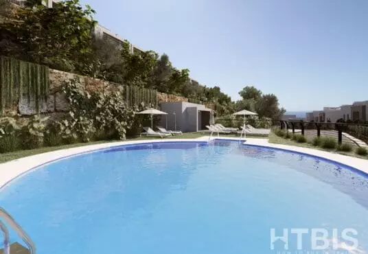 A 3D rendering of a penthouse in Malaga with a swimming pool.